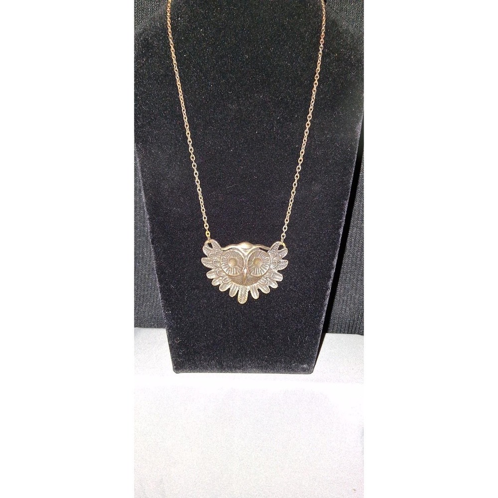 Vintage Bronze Stylized Nocturnal Owl Face Large Eyes Bird Feathers‎ Necklace